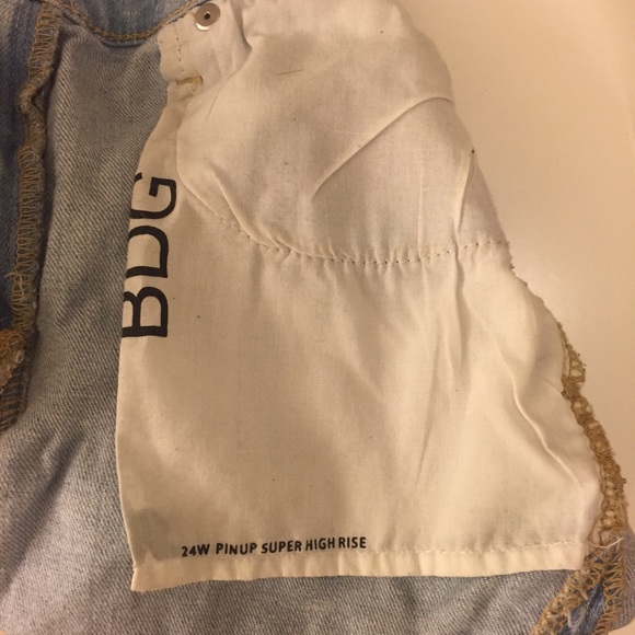 BDG Pinup Super High Rise Short - Picture 3 of 3